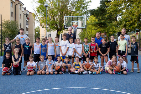 igrišče na Rožni ulici - otvoritev (25)